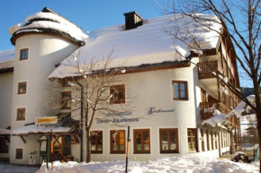 Гостиница Hotel Restaurant Kirchenwirt Russbach, Русбах-Ам-Пас-Гшют